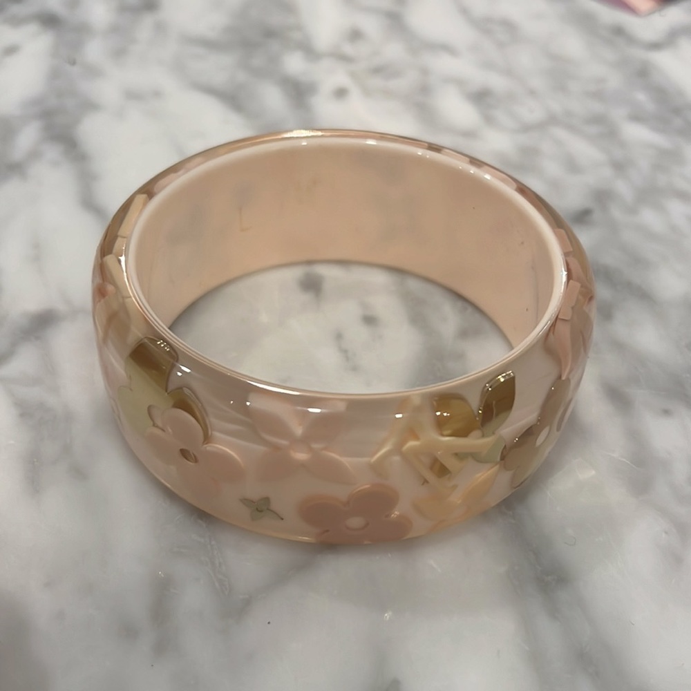 Louis Vuitton Inlay Lucite Logo Pink Bangle - Picture 8 of 9